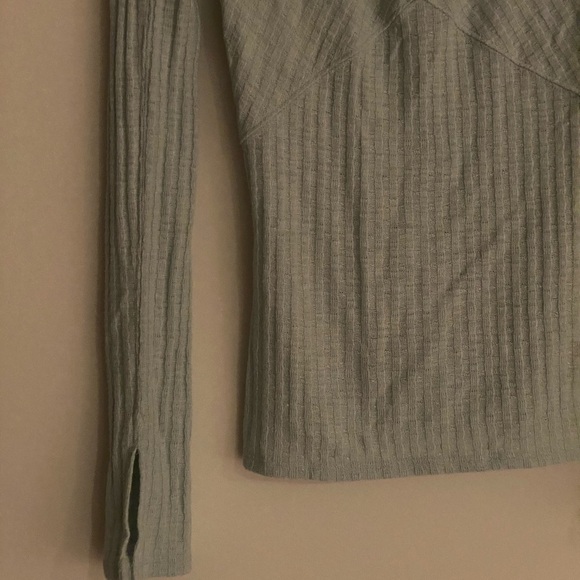 Free People turtle neck long sleeve tee - Picture 3 of 8